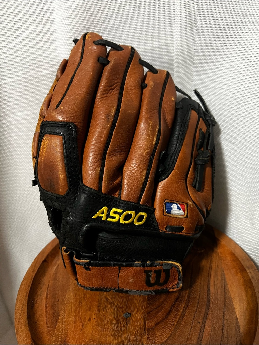 Wilson Dual Hinge 500 11” A0502 P11 Left Hand Throw Leather Baseball Glove